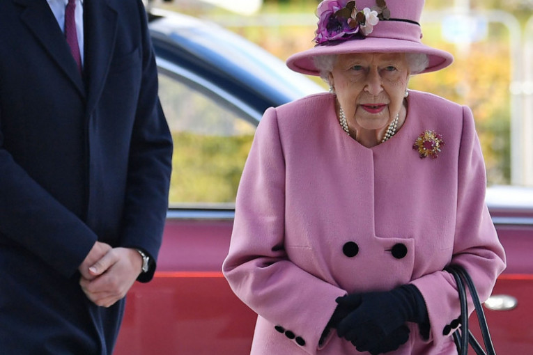 Šefica osoblja kraljice Elizabete II dala otkaz posle 32 godine