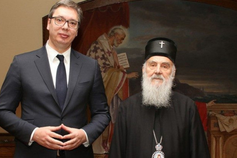 Predsednik Srbije se oprostio od patrijarha: Takvi kao Vi nikada ne odlaze (FOTO)