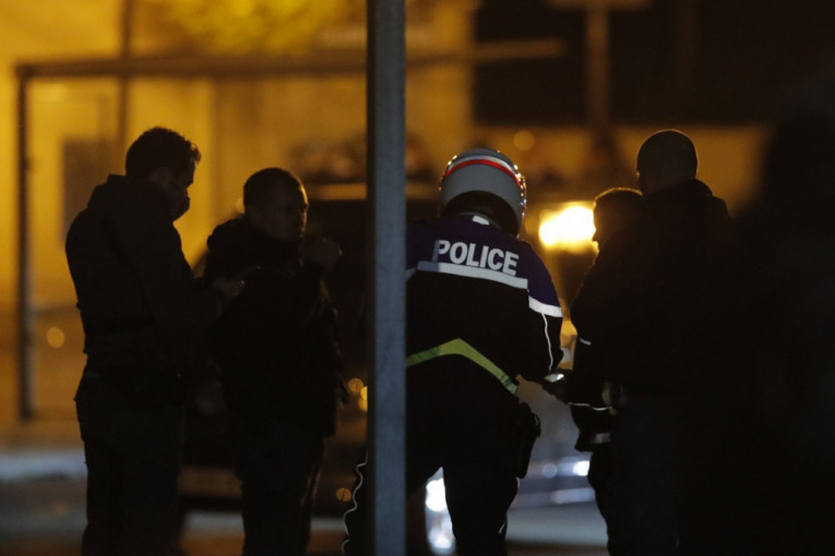 Poznat motiv stravičnog ubistva u Parizu: Učitelj dobijao pretnje, strahovao za svoj život (FOTO)