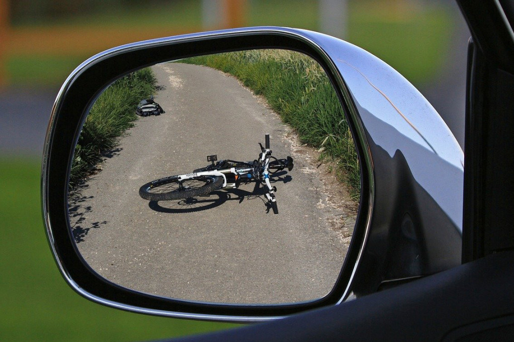 Saobraćajka u Kraljevu: Poginuo biciklista (60) na licu mesta! (FOTO)