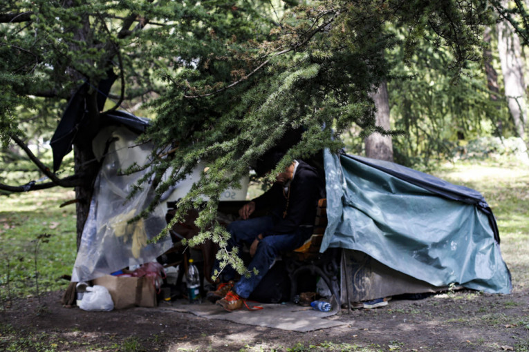 "Da imam gde, ne bih bio ovde": Potresna priča beskućnika koji živi na Kalemegdanu
