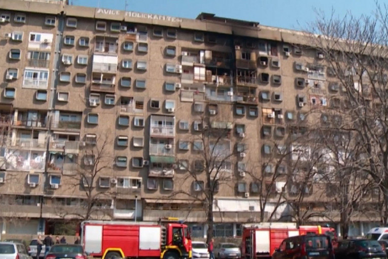Ugradnjom novog lifta "Gradsko stambeno" pokazalo solidarnost sa stanarima "televizorke" koja je izgorela u martu