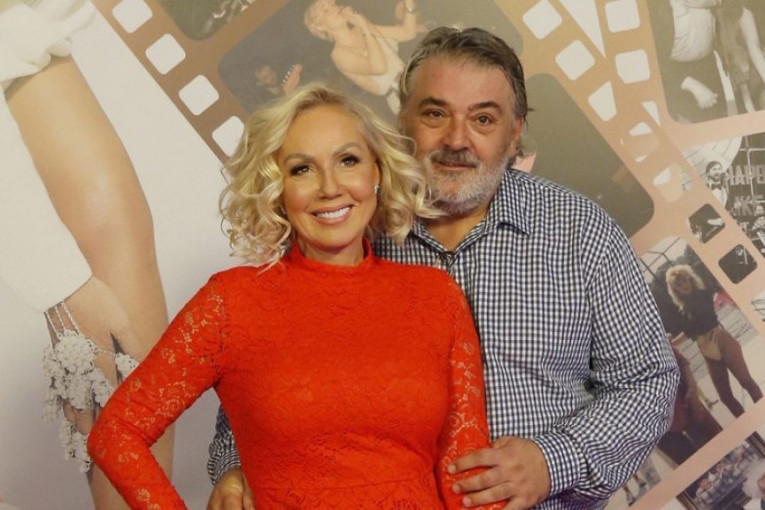 Brena i Boba slave 29. godišnjicu braka: Pevačica objavila snimak sa svadbe (FOTO+VIDEO)