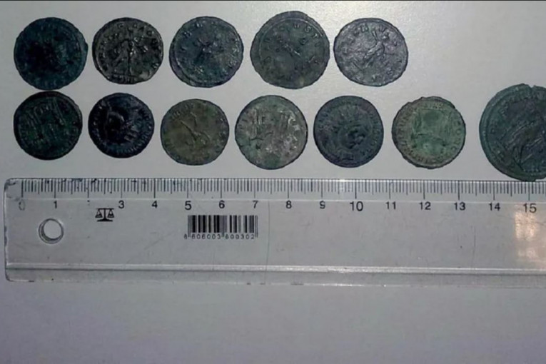 Uhvaćeni kradljivci blaga: Pomoću detektora izvlačili antičke novčiće iz iskopina