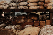 Hoće li u Srbiji cena hrane i dalje ići nagore: Hleb poskupeo danas, meso možda skuplje sutra