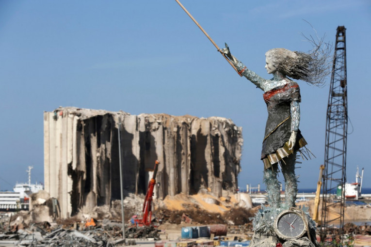 Skulptura iznikla iz ruševina: Od krhotina razorenih kuća u Bejrutu nastala umetnost