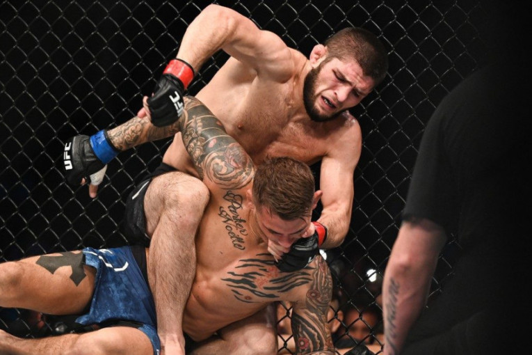 UFC šampion uputio strašne pretnje Makronu (foto)