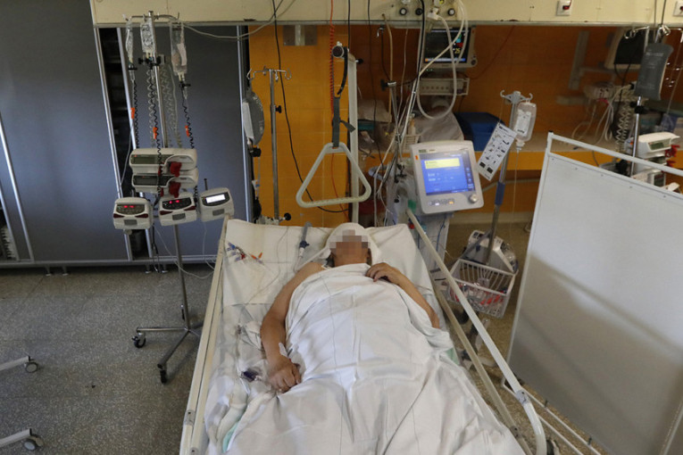 U užičkoj bolnici troje zaraženih u kritičnom stanju, sve više pacijenata u Krčagovu