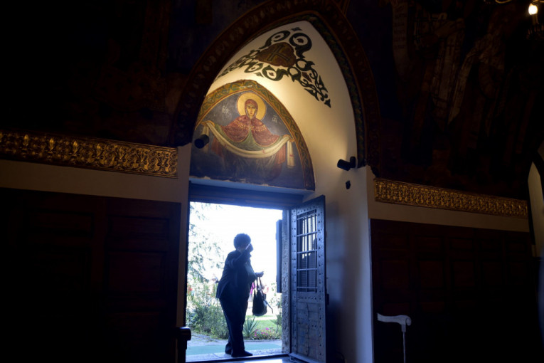 Ne boji se kletve: Ukrao ikonu Svete Petke u Surdulici