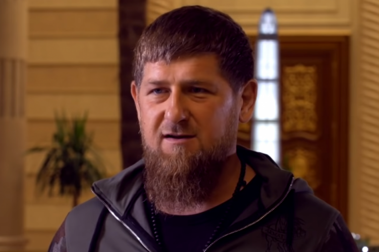 Kadirov kritikuje Makrona: Počinje da liči na teroristu i poziva muslimane da čine zločine