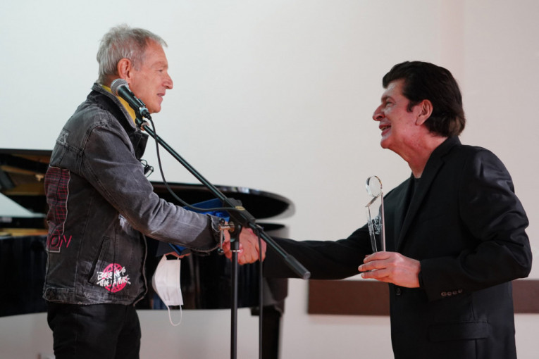 Bajaga nagrađen za životno delo: Ovo je najznačajnija nagrada u mojoj karijeri