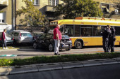 Karambol u Cvijićevoj: Sudar četiri automobila i trolejbusa (FOTO)