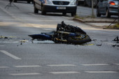 Saobraćajna nesreća u Kragujevcu: Sudarila se dva automobila i motor, povređen motociklista!