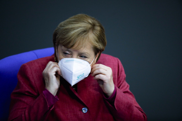 "Zaključavanje traje do kraja januara": Merkelova obelodanila nove mere u Nemačkoj protiv širenja korone