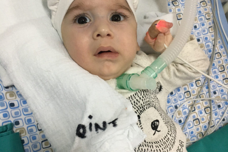Lepe vesti iz Budimpešte: Mali Oliver primio lek koji će mu spasiti život!