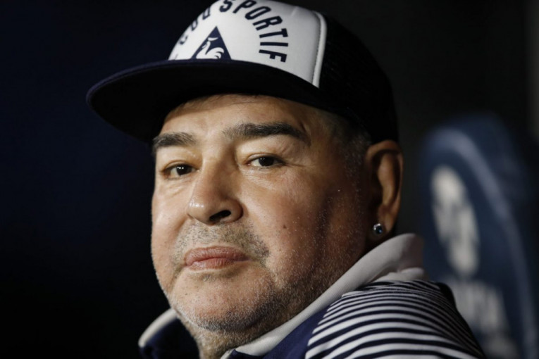 Svet sporta tuguje: Preminuo Dijego Maradona