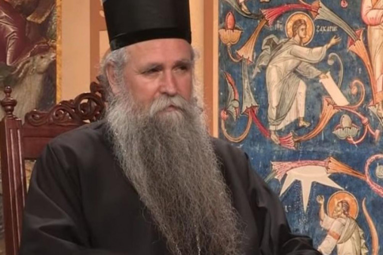 Vladika Joanikije upozorava: Mnogi bi da se domognu Cetinjskog manastira
