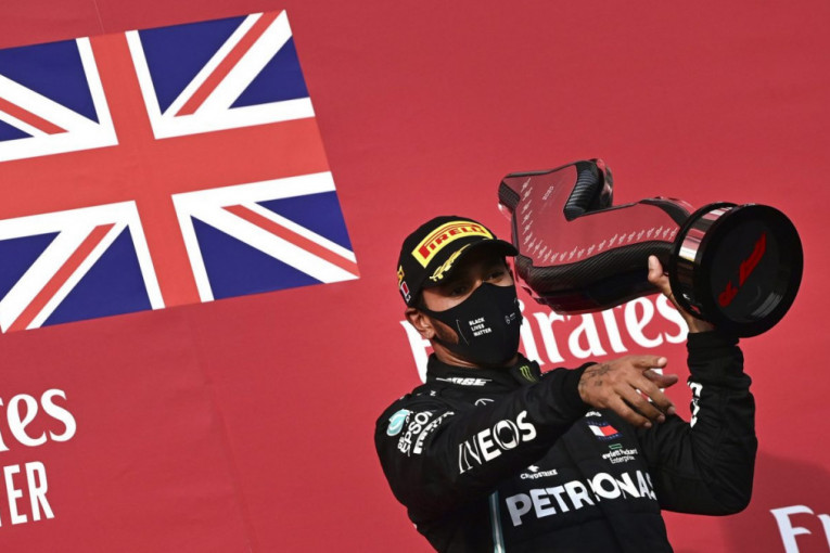 Hamiltonova izjava koja će zabrinuti navijače Mercedesa