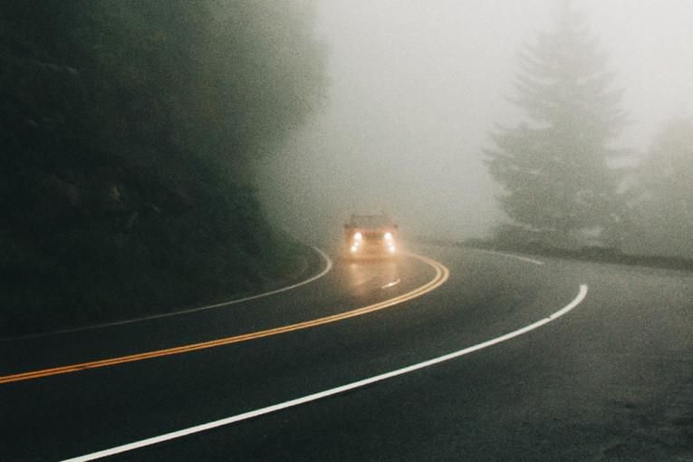 Vozači oprez: Magla na putevima, radovi na više pravaca