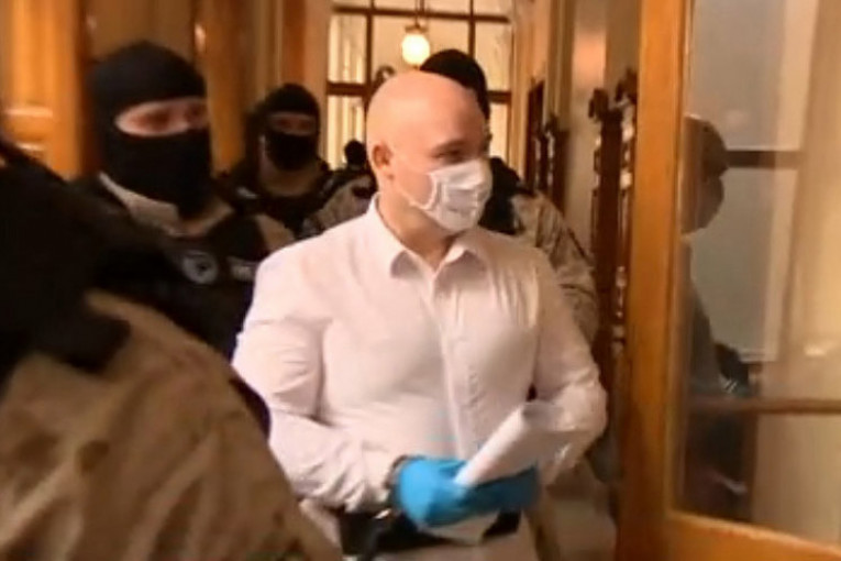 Odloženo suđenje" nasmejanom ubici" Čabi Deru, zbog bolesti sudije!