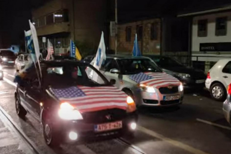 U Sarajevu slavlje zbog Džoa Bajdena: Vijore se američke zastave