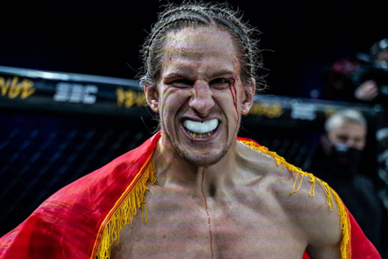 "Srpski čelik" sa šampionskim pojasom oko struka traži mesto u UFC