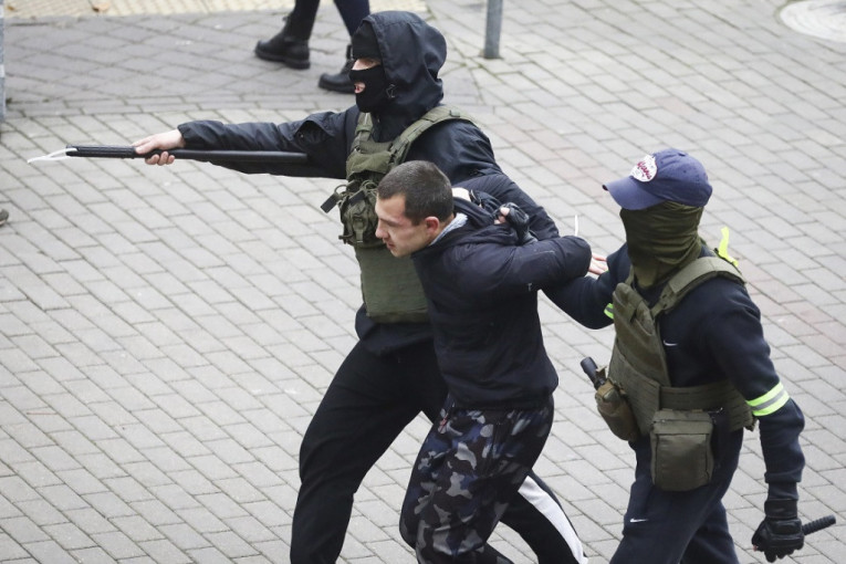 Minsk: Uhapšeno na desetine demonstranata