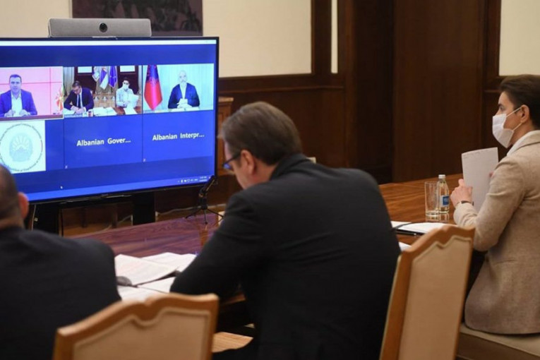 Vučić, Zaev i Rama potpisali sporazum o ličnim kartama i kovidu: Za lakši život ljudi u regionu  (FOTO)
