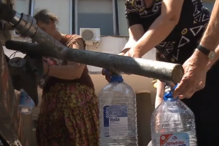 Radovi zavrnuli česme: Deo Novog Beograda danas bez vode