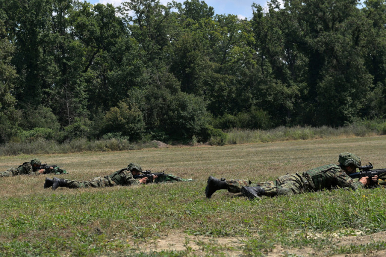 Vojska Srbije opremljena je novim puškama, a druga je u svetu koja razvija metak "grendel"