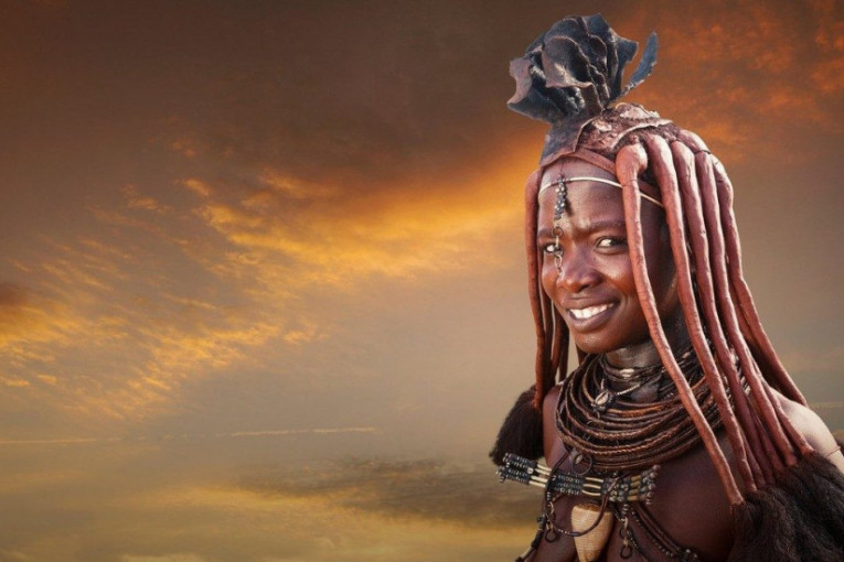 Pleme Himba: Poznato po svojoj crvenoj lepoti