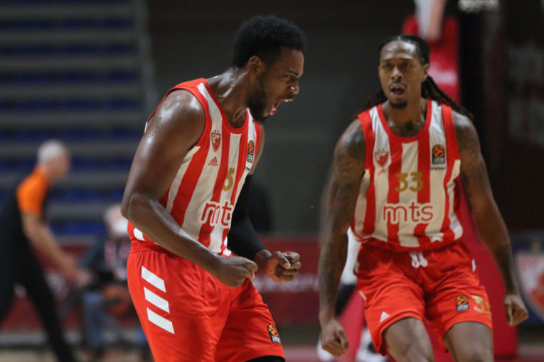 Zvezda krstari "zatvorenom" Evropom