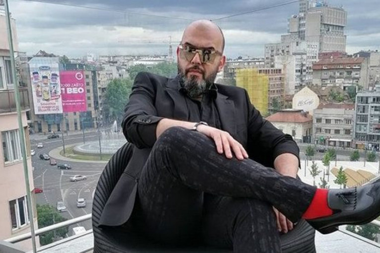 Najpoznatiji modni fotograf, Dejan Milićević, iskreno o Atininom ponašanju na snimanju, borbi sa amnezijom i koronom, kao i gubitku 50 kilograma