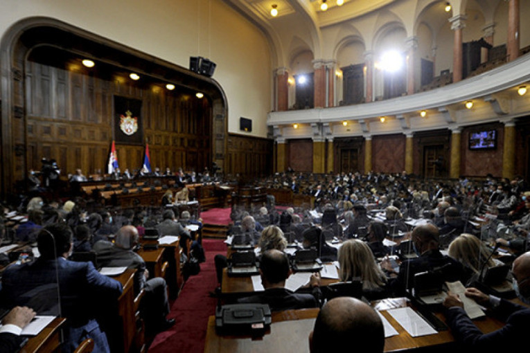 Skupština Srbije usvojila predlog budžeta za 2021. godinu