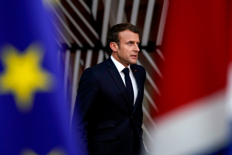 Makronov kabinet se oglasio: Objavljene najnovije informacije o zdravstevnom stanju francuskog predsednika