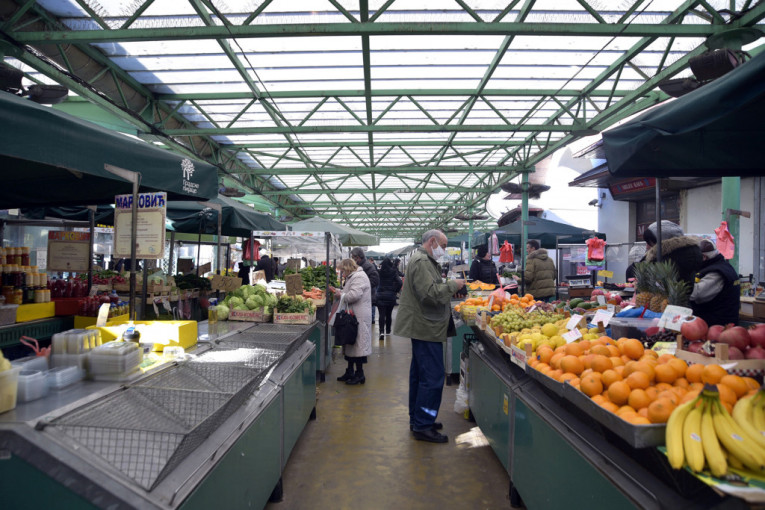 Karavan zimnice prvog vikenda u 2021. na Zemunskoj pijaci