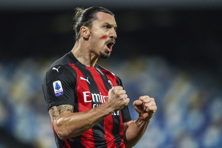 Milan pobedio Napoli: Zlatan strelac dva gola, pa se povredio