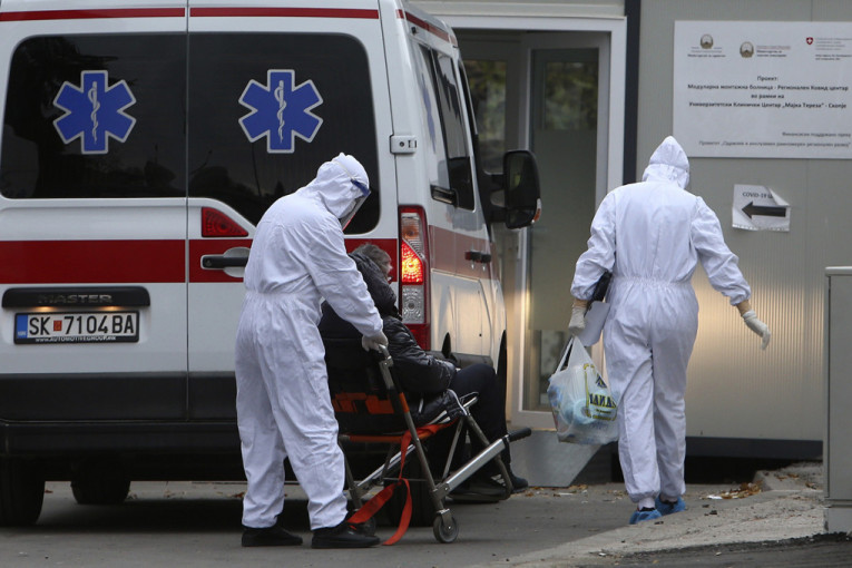 Hitna pomoć noćas imala pune ruke posla: 110 intervencija, oboren pešak koji je u teškom stanju