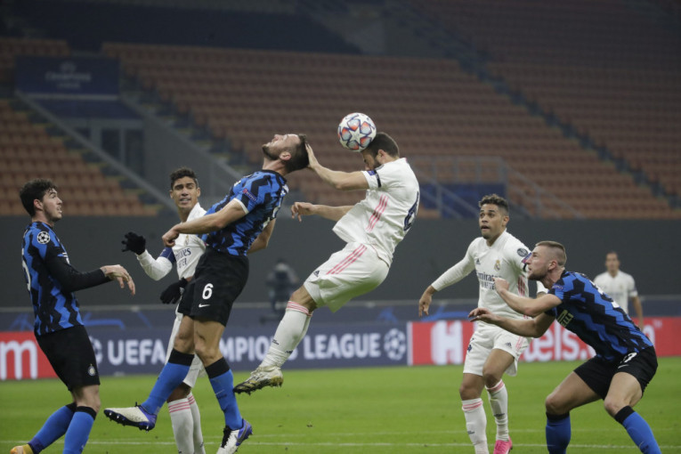 KRAJ: Real slavio u Milanu, maestro Tadić namestio dva gola u pobedi Ajaksa, Nikolićeva Lokomotiva odolela u Madrid (video)