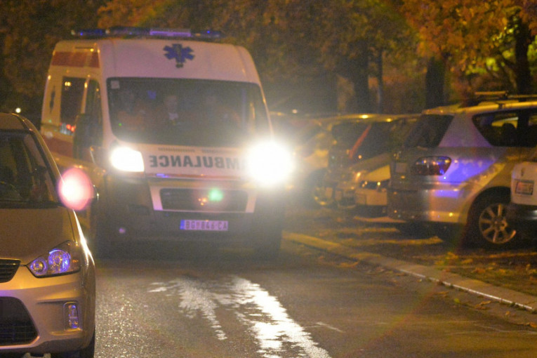 Noć u Beogradu: U udesu kod Arene povređen muškarac, 50 transporta pacijenata zaraženih koronom