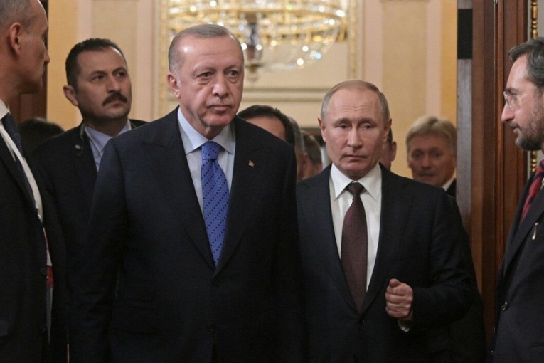 Erdogan razgovarao sa Putinom: Turska zainteresovana za uvoz ruske vakcine