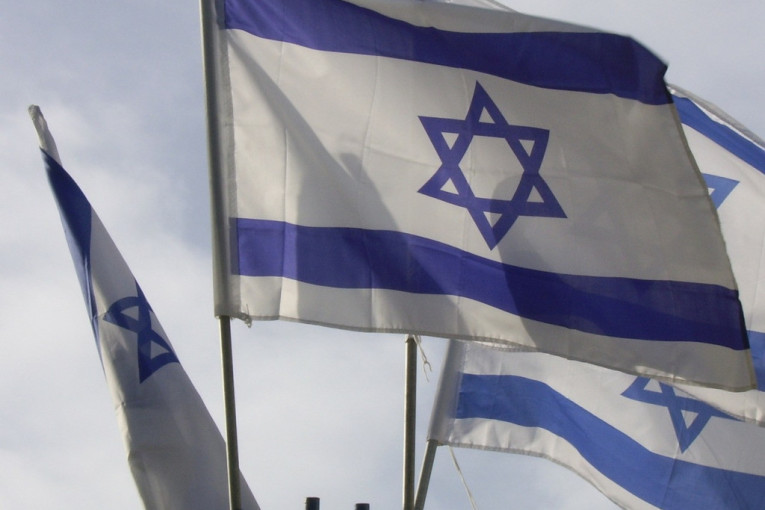 Napadnut izraelski brod: Gađan "nepoznatim oružjem"