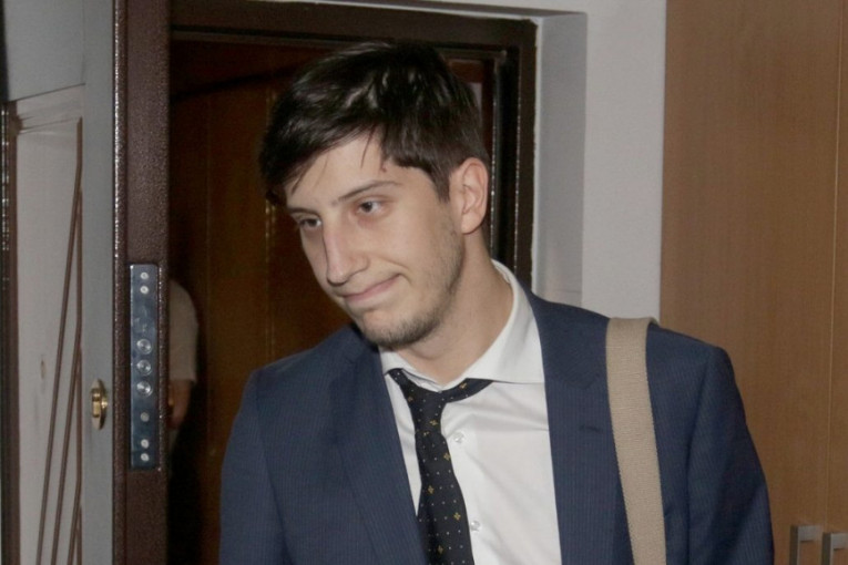Još uvek oseća prazninu: Lav Pajkić se nakon majčine smrti vratio u porodični dom