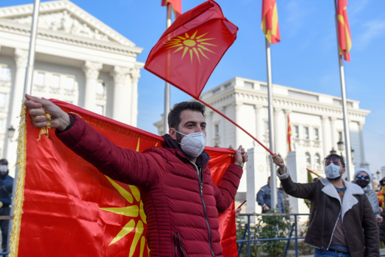 VMRO-DPMNE blokirala Skoplje: Opozicija postavila ultimatum Zaevu