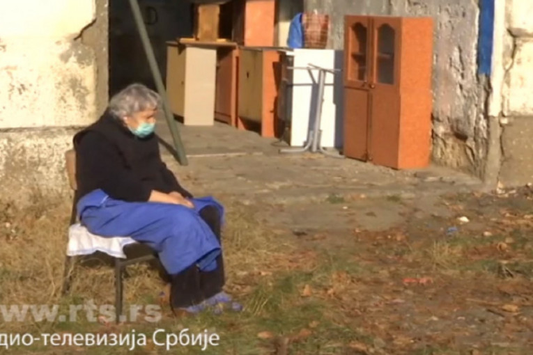 Baka Leposava nije odlazila iz Prištine, ne želi ni sada kada joj ruše zgradu