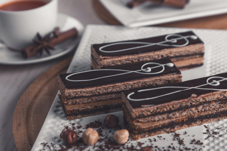 Recept dana: Kafena torta sa čokoladom, posni desert koji vole i oni koji ne poste