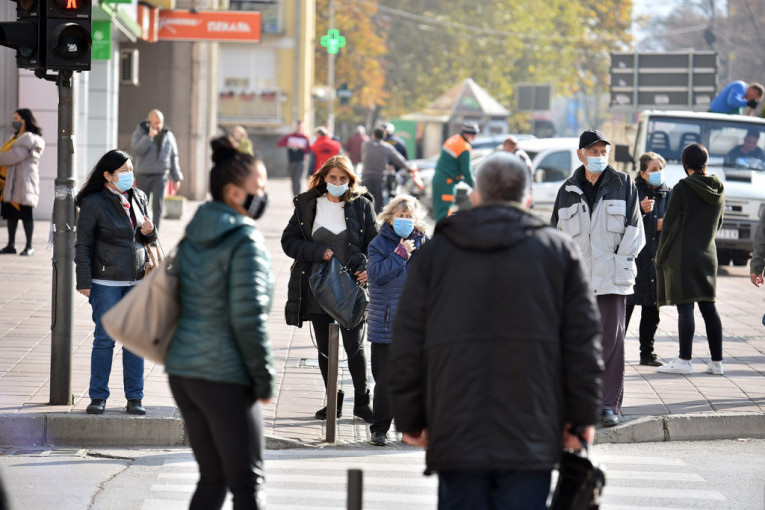Ili ćemo se vakcinisati ili ćemo se svi razboleti, pa ko preživi! Dramatično upozorenje epidemiologa