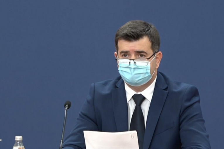 Dr Đerlek objavio: "Do sada vakcinisano 9.300 građana Srbije, prva faza ide po planu"