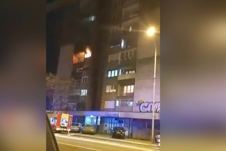 Požar u zgradi u Nišu: Vatra u stanu koji je goreo i 2007. godine(VIDEO)