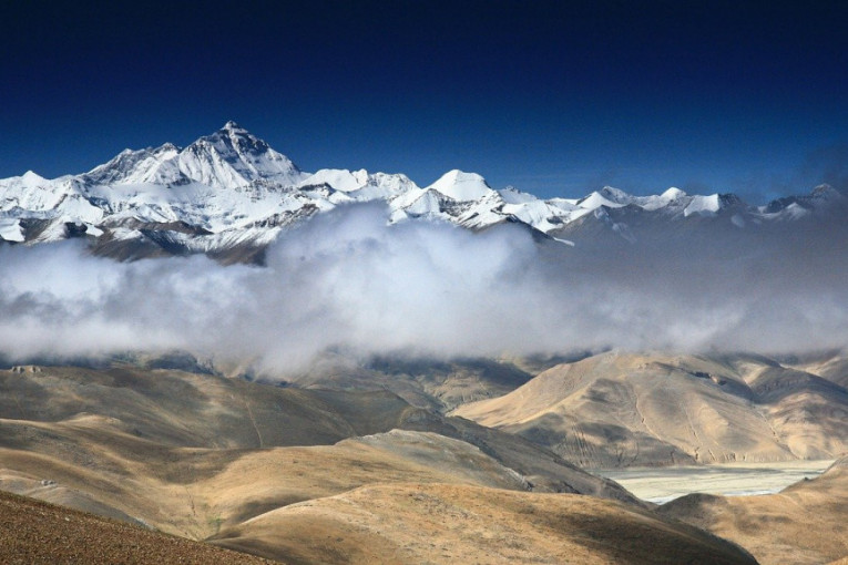 Mont Everest porastao za 86 centimetara
